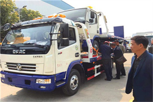 沿滩区汽车道路救援拖车价格